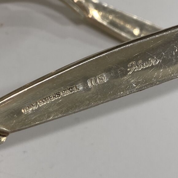 Vintage Rogers IS silverplated flatware serving sugar sifter spoon & olive fork - Picture 5 of 7